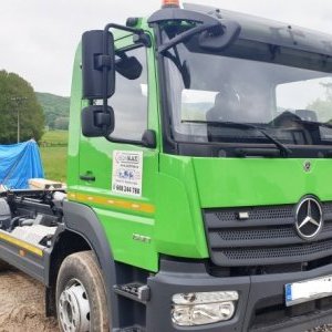 foto wenig km 16t MB abrollikpper Atego Mercedes 1530