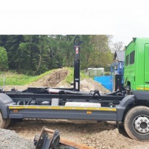 foto wenig km 16t MB abrollikpper Atego Mercedes 1530