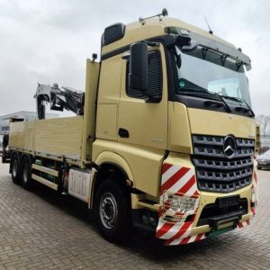 foto 6x4 Mercedes-Benz Arocs 2645 + Hiab