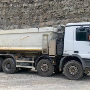 foto 41t dumper 8x4 MB Actros 4141 kipper Mercedes