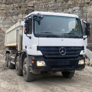 foto 41t dumper 8x4 MB Actros 4141 kipper Mercedes