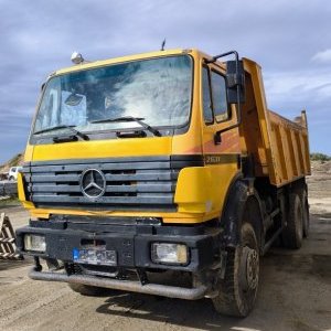 foto 6x6 dumper Mercedes kipper